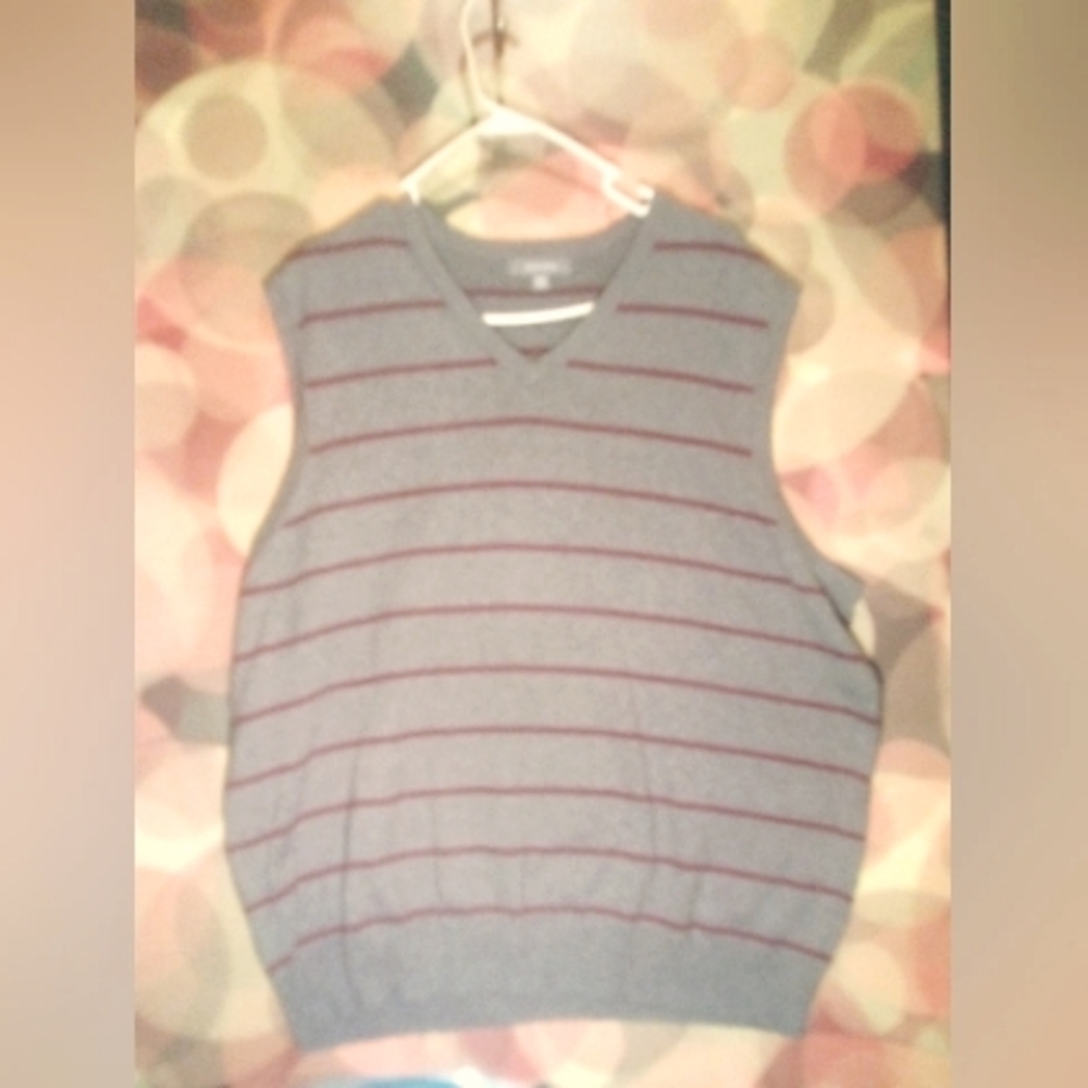 Merona gray and maroon vest sweater